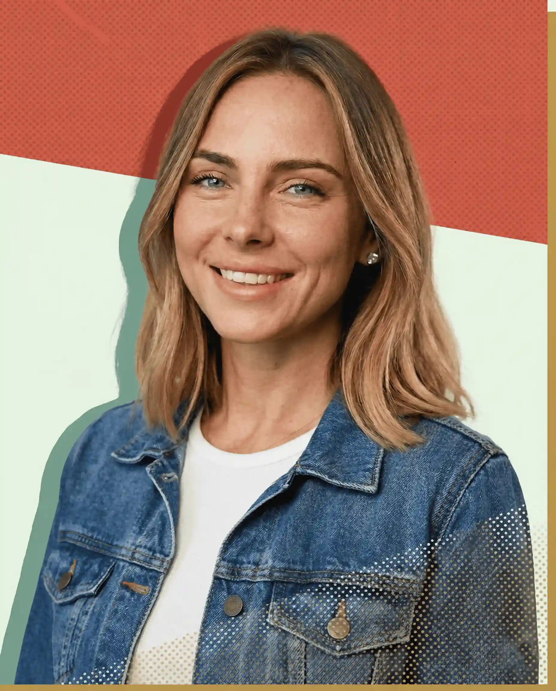 Portrait of Sarah Williams, food writer and culinary storyteller at MixoRecipes.